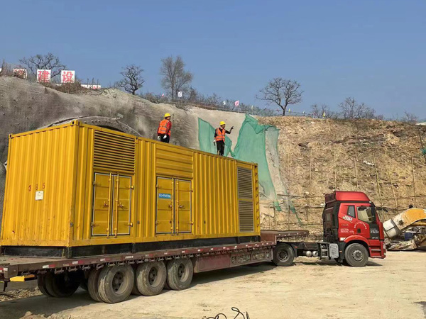 南芬发电机租赁如何根据测试结果判断机油泵的工作状态是否正常？